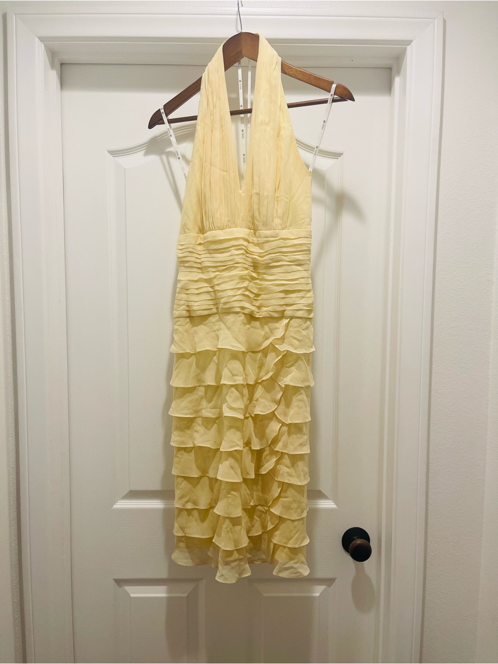 Tadashi Shoji %100 silk Pale Yellow Ruffle Halter Dress size 8